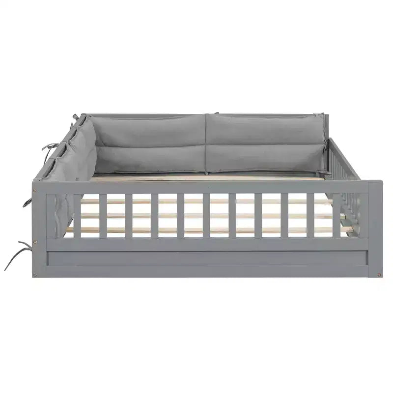 Letto a grandezza naturale per bambini con recinzione, base in legno con cuscino imbottito