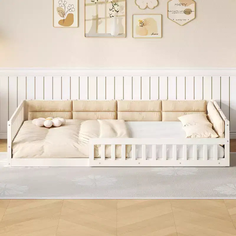 Letto a grandezza naturale per bambini con recinzione, base in legno con cuscino imbottito